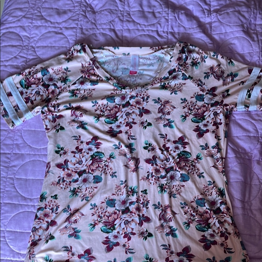 No Boundaries Cream and Pink Short Sleeve Tee